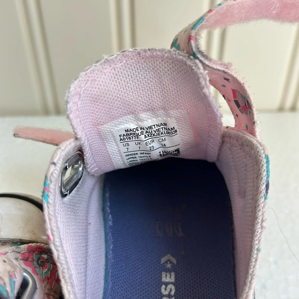 Converse All Star pink graphic butterfly eye moon hook loop sneakers size 7